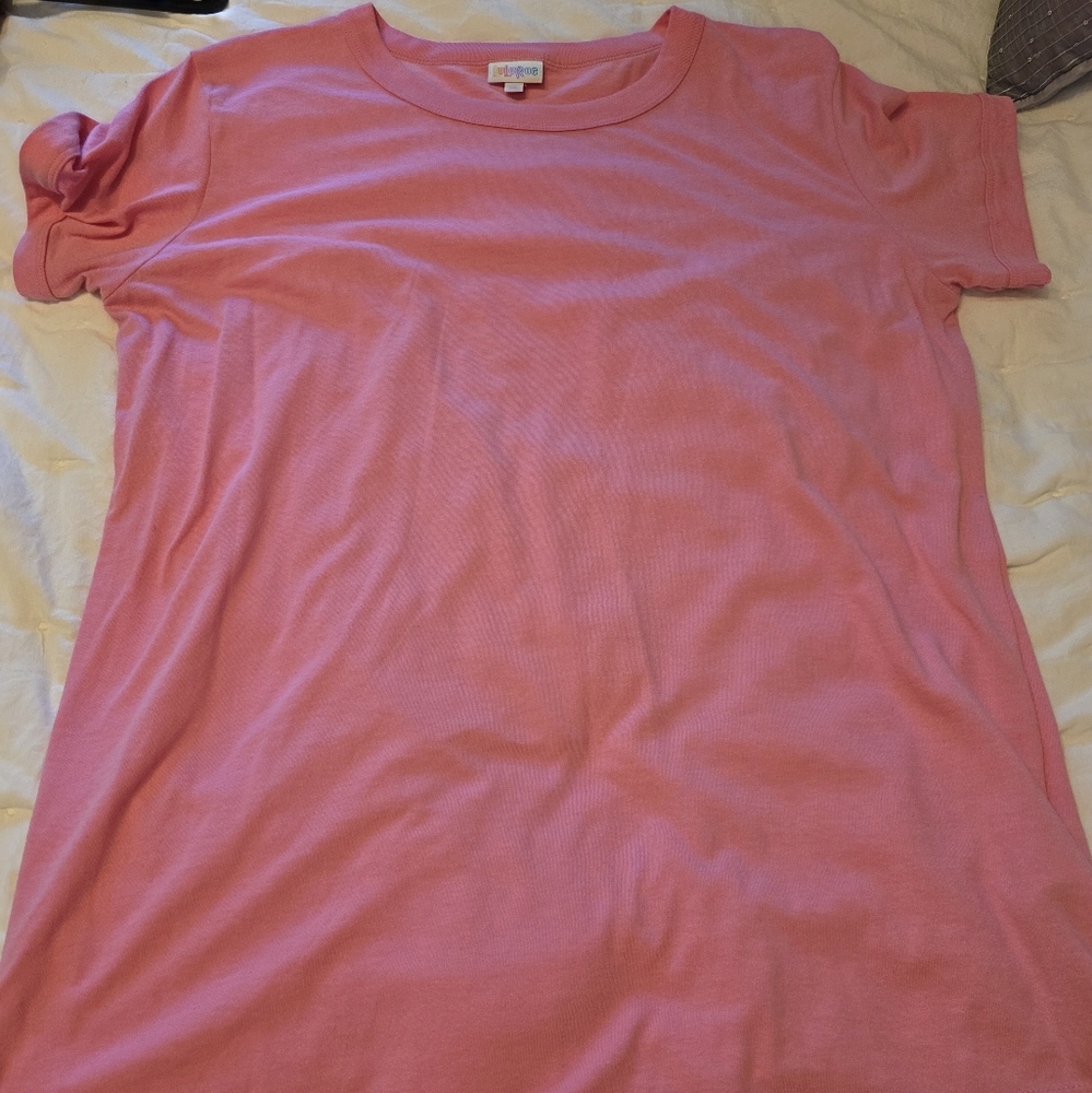 LuLaRoe Pink Short Sleeve Tee
